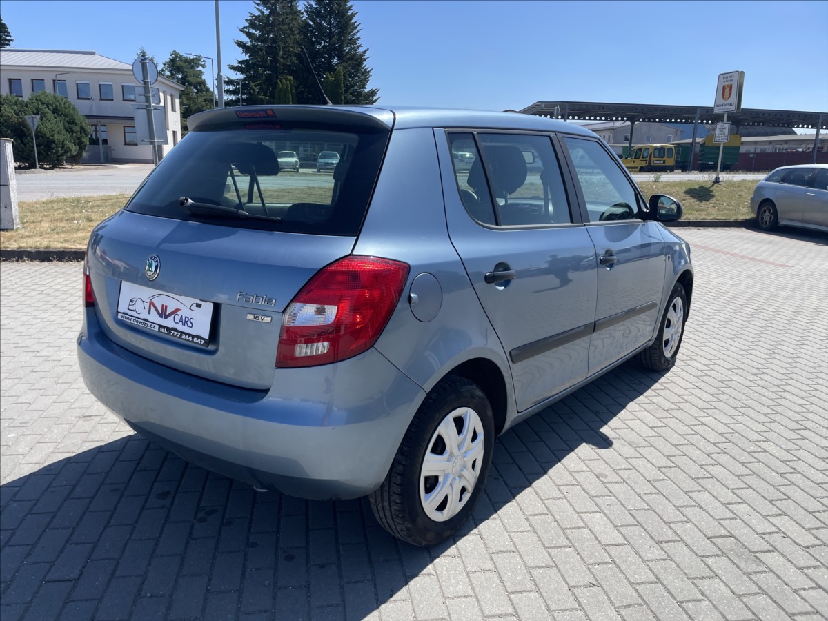 skoda-fabia-1-4-i-16v-63kw-klima-esp-ambiente - 3