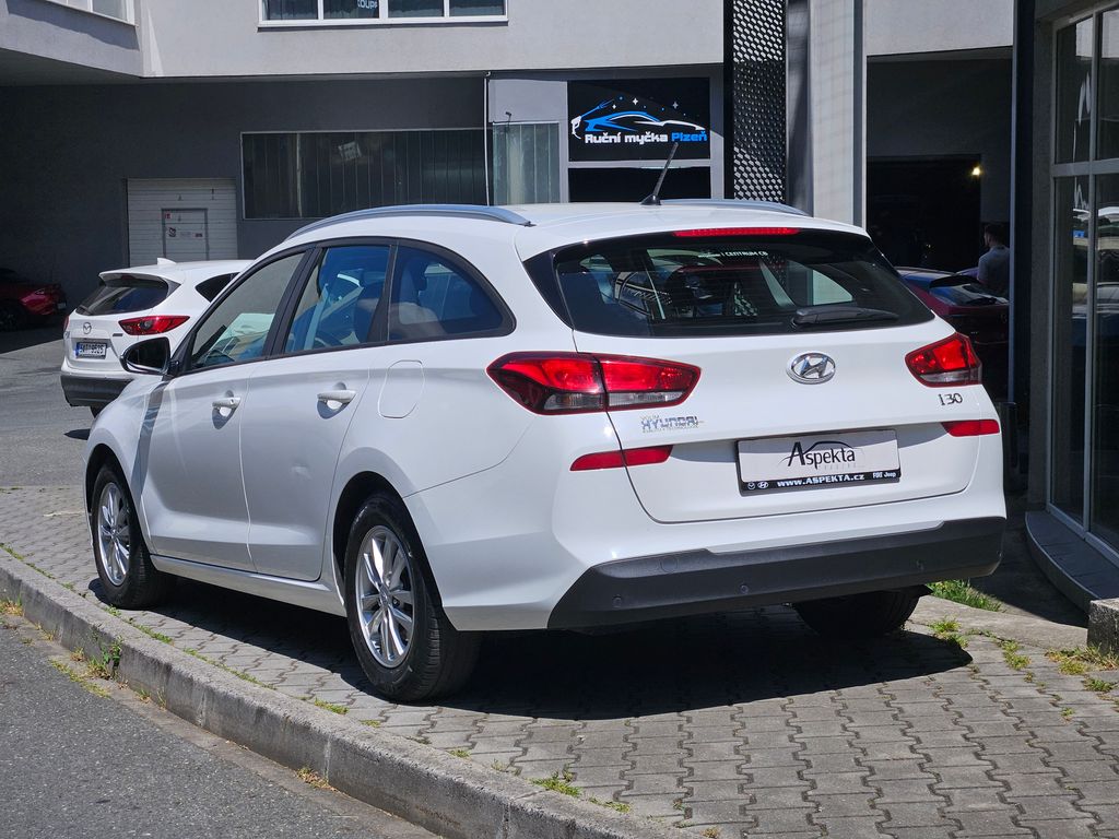 hyundai-i30-1-6-crdi-dph-trikolor-comfort - 2