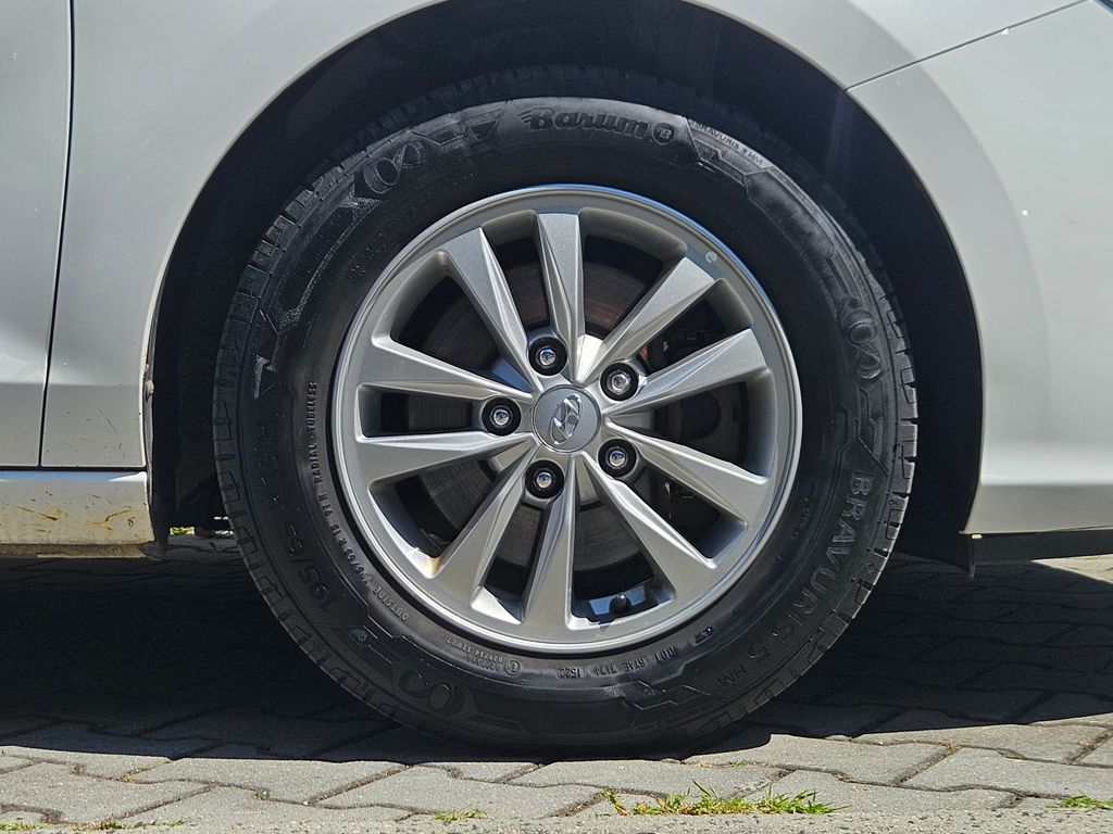 hyundai-i30-1-6-crdi-dph-trikolor-comfort - 8