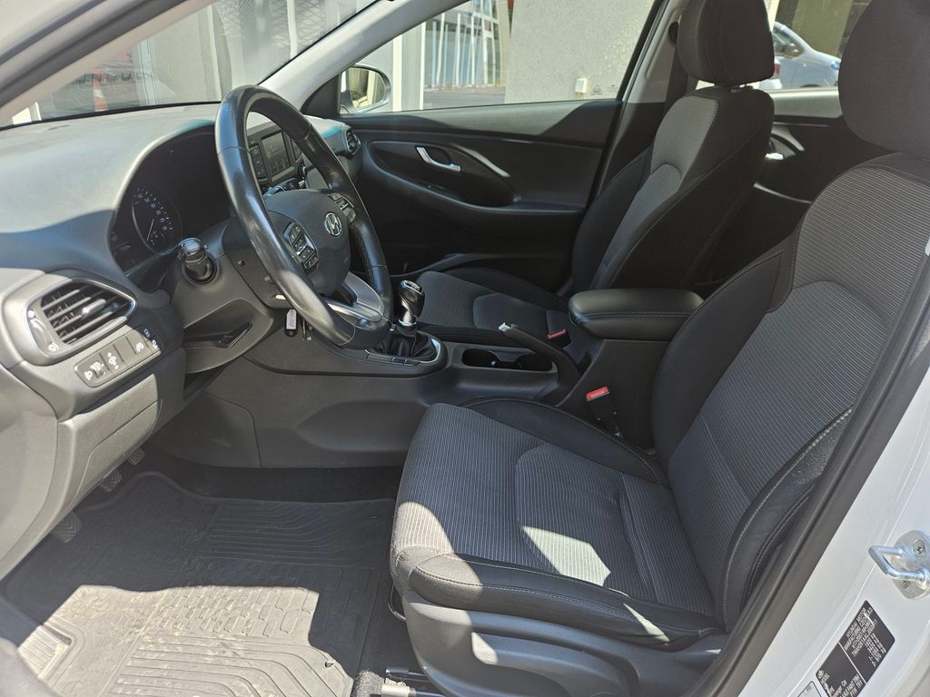 hyundai-i30-1-6-crdi-dph-trikolor-comfort - 9