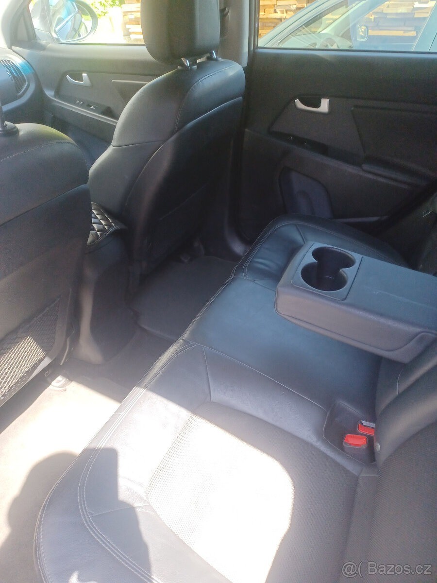 kia-sportage-2-0-crdi-nova-4x4-ser-historie - 2