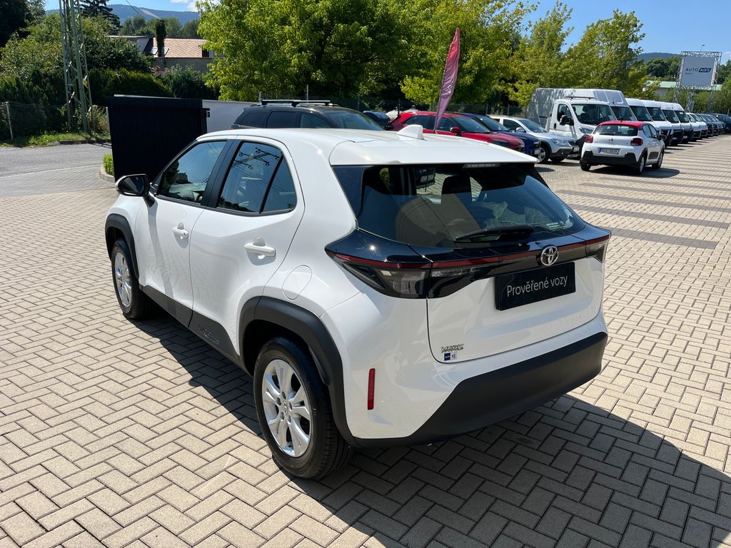 toyota-yaris-cross-1-5-vvt-i-125k-6mt-active - 3
