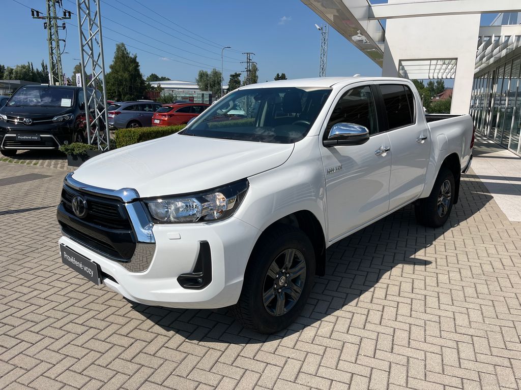 toyota-hilux-2-8-d-double-cab-4x4-active-at - 1