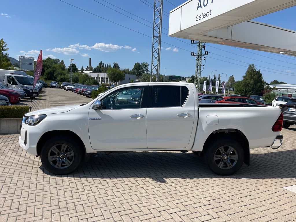 toyota-hilux-2-8-d-double-cab-4x4-active-at - 2