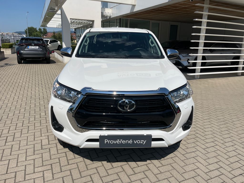 toyota-hilux-2-8-d-double-cab-4x4-active-at - 8