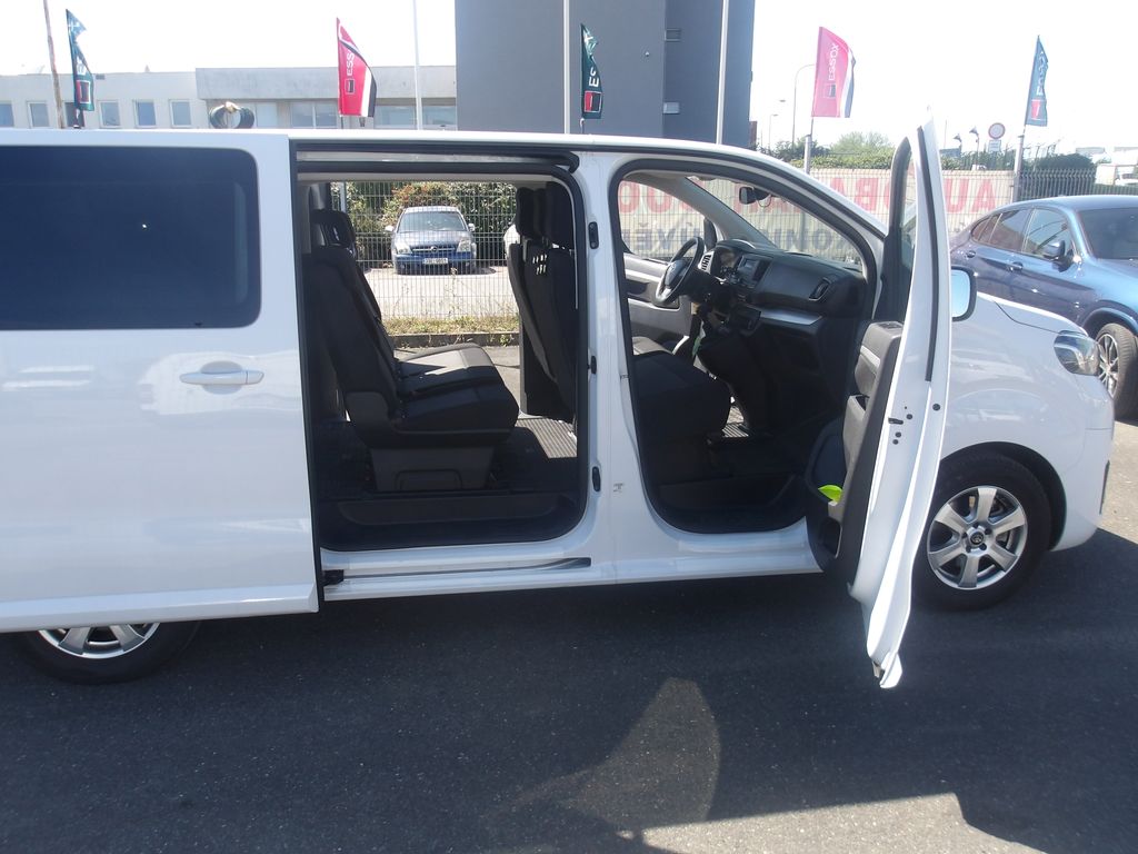 toyota-proace-verso-2-0d-4d-l2-cr-i-maj-zaruka - 8