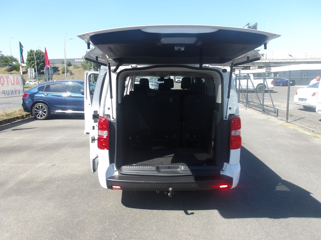 toyota-proace-verso-2-0d-4d-l2-cr-i-maj-zaruka - 9