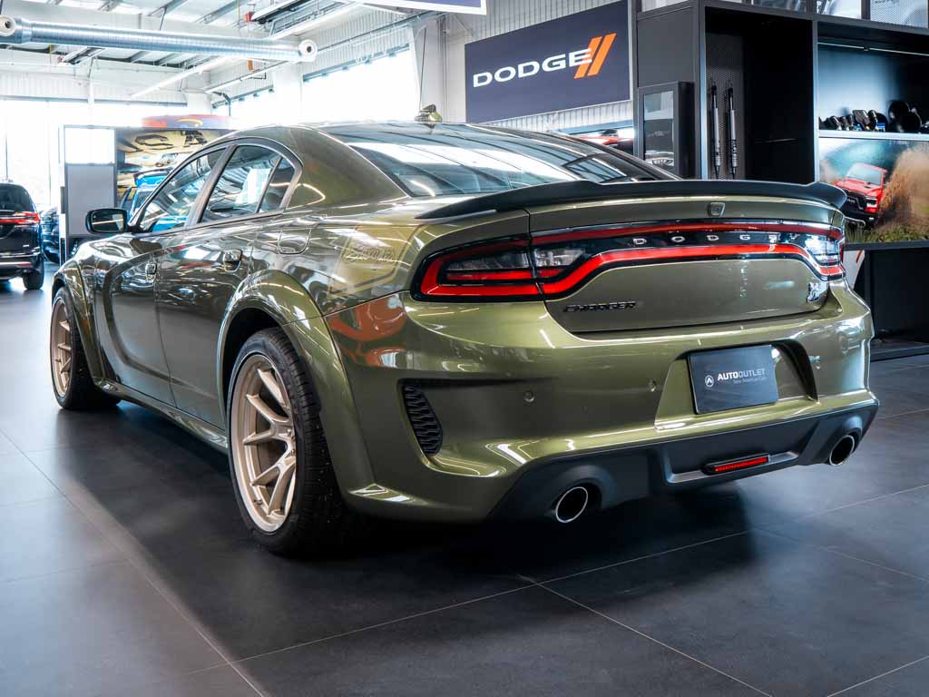 dodge-charger-6-4-scat-pack-wide-swinger - 1