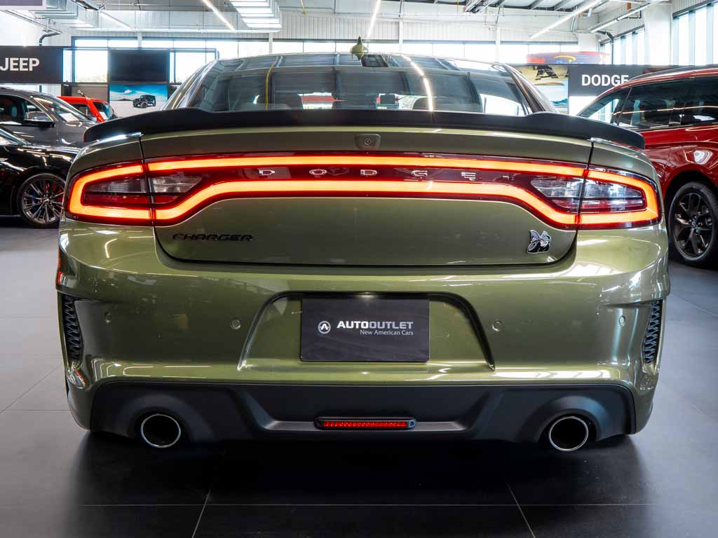 dodge-charger-6-4-scat-pack-wide-swinger - 3