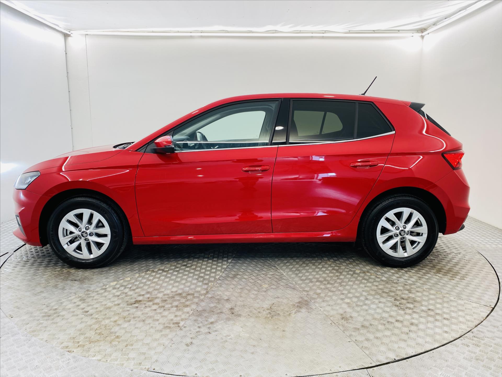 skoda-fabia-1-0-tsi-85kw-top-selection - 2