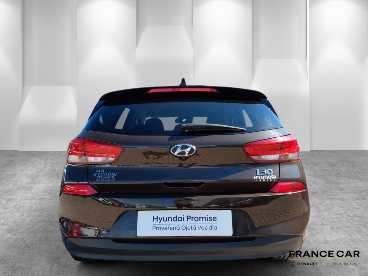 hyundai-i30-1-6-crdi-style-81kw-crdi-style-81kw - 5