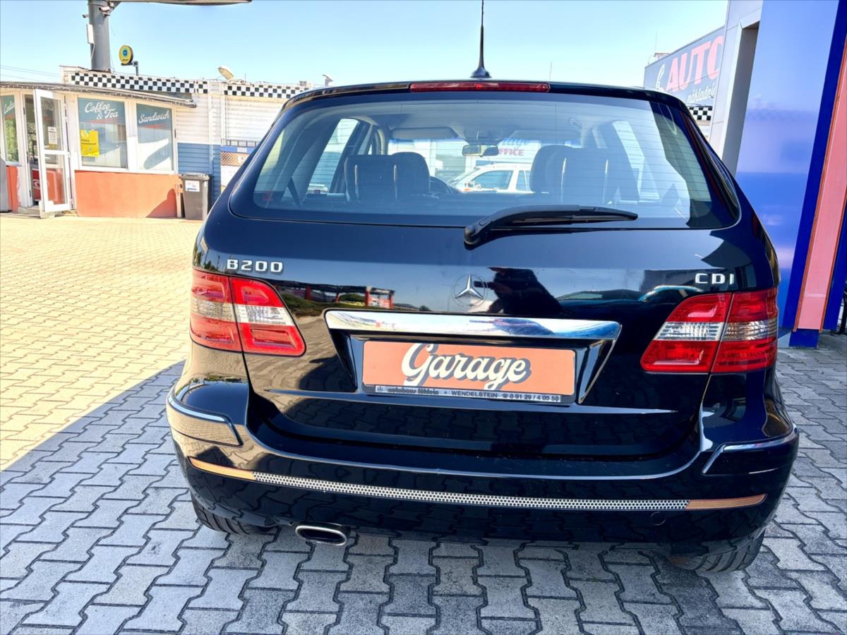 mercedes-benz-tridy-b-2-0-cdi-200 - 6