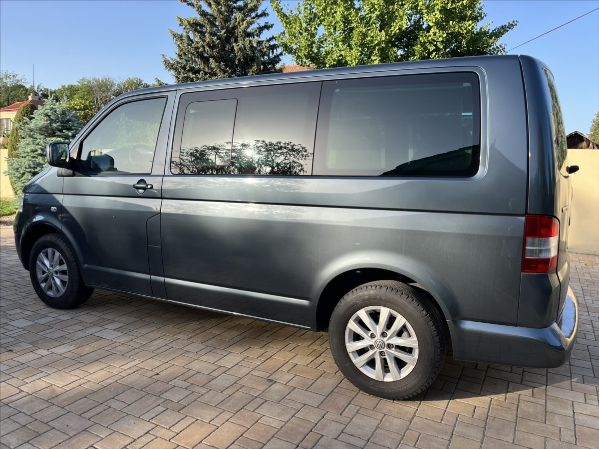 volkswagen-multivan-1-9-tdi-75kw-trend - 5