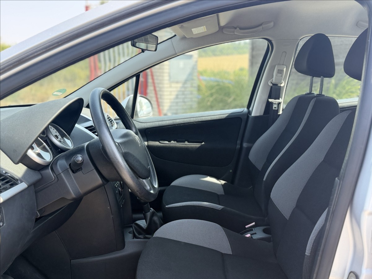 peugeot-207-1-6-hdi-klima-sada-kol-79tkm - 8