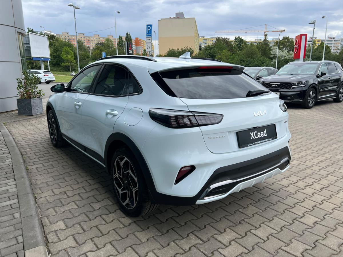 kia-xceed-1-6-t-gdi-gpf-7dct-gt-line - 4