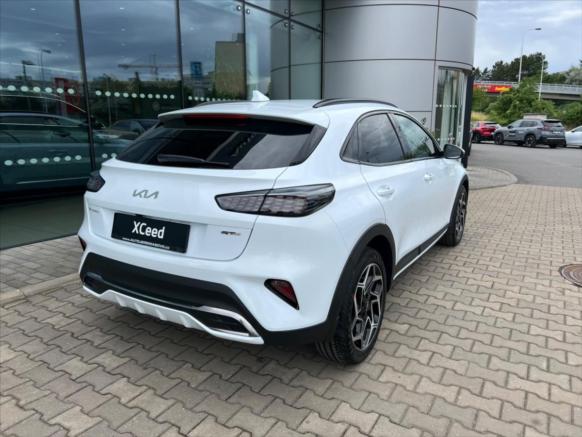 kia-xceed-1-6-t-gdi-gpf-7dct-gt-line - 6