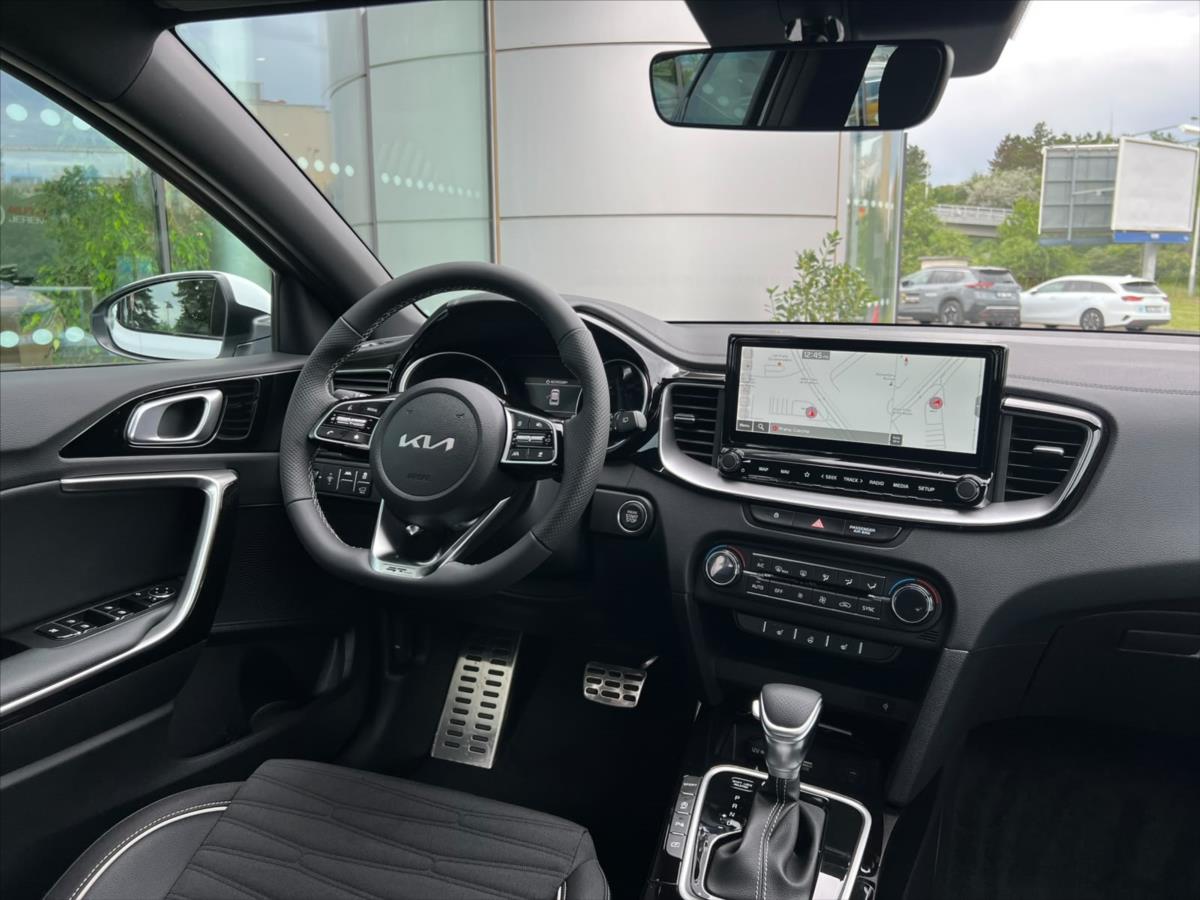 kia-xceed-1-6-t-gdi-gpf-7dct-gt-line - 9