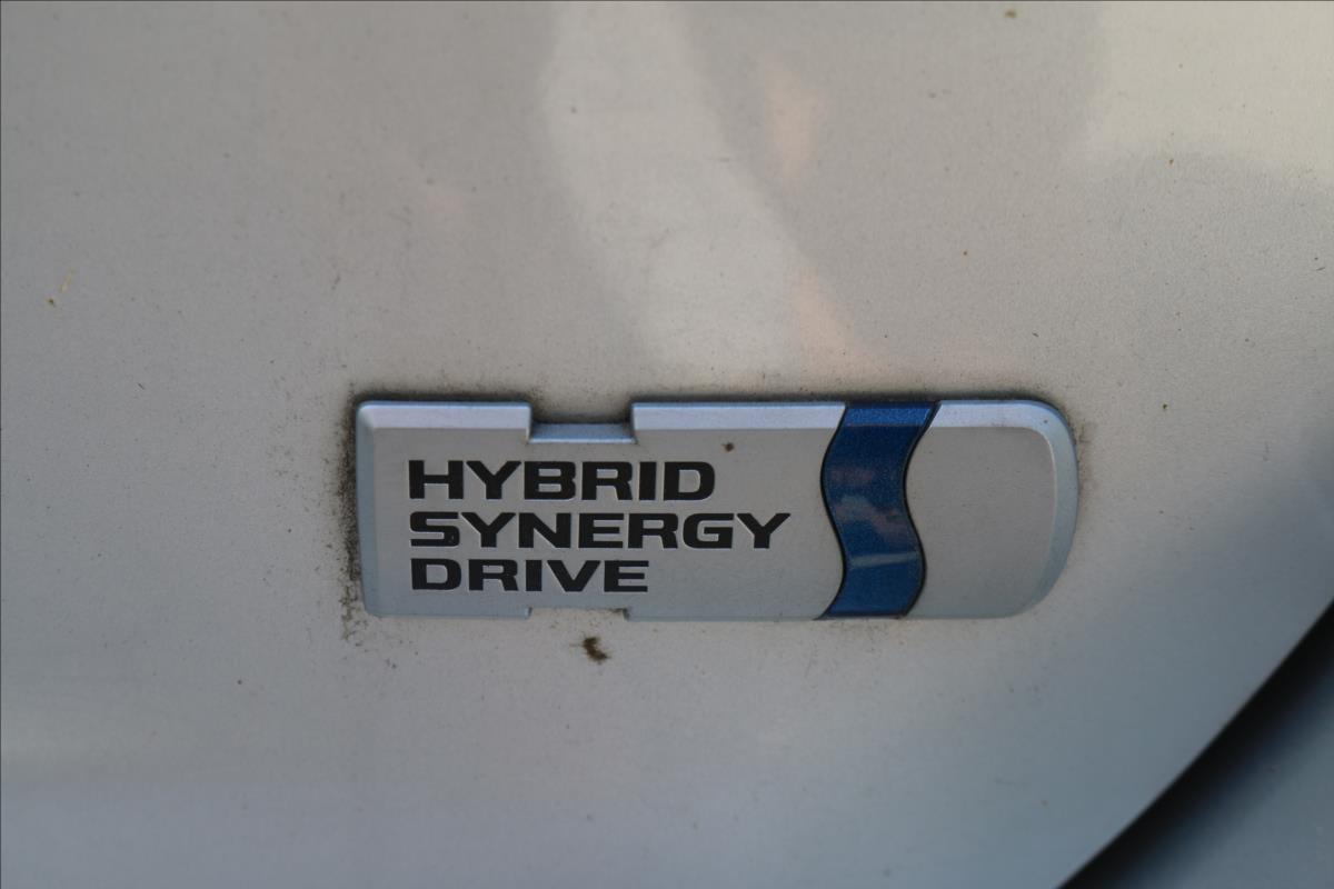 toyota-yaris-1-5-hybrid-automat - 4