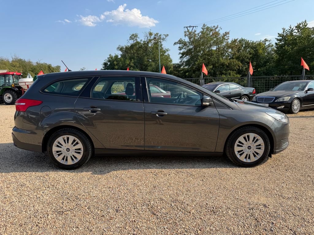 ford-focus-1-0-ecoboost-74kw - 8