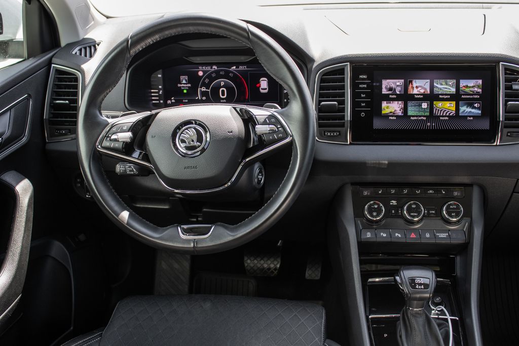 skoda-karoq-2-0-tdi-dsg-4x4-style-plus-web - 8