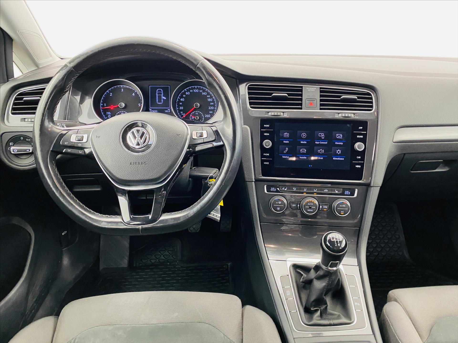 volkswagen-golf-1-6-tdi-85kw-led-comfortline - 9