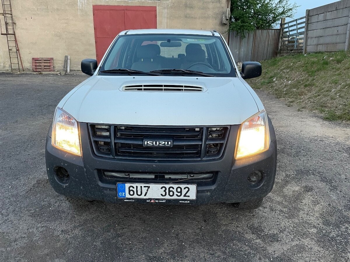 Isuzu D-Max 2,5   D-MAX TD r.v.2011
