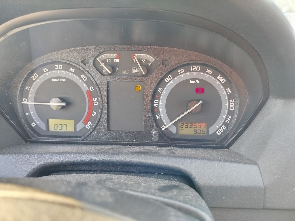 skoda-fabia-fabia-combi-1-9tdi-74kw-man5 - 2