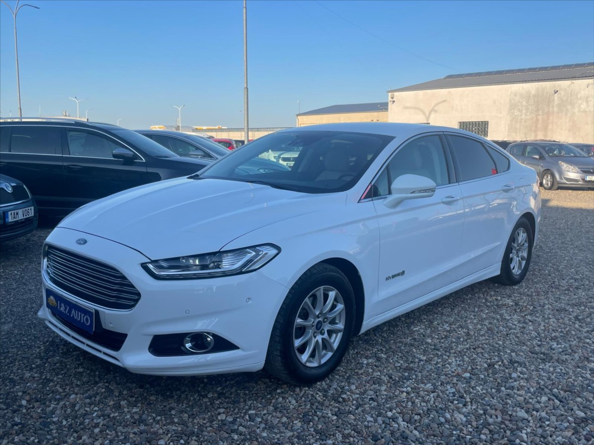 Ford Mondeo 2,0 Hybrid Titanium