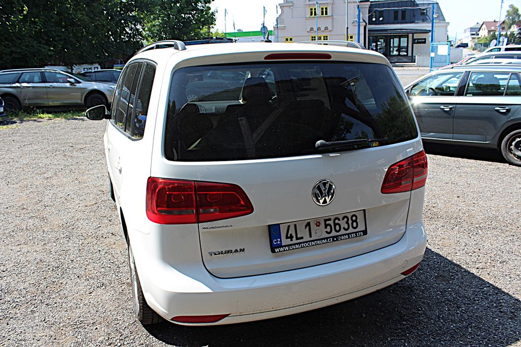 volkswagen-touran-1-2-tsi-81727-km - 6