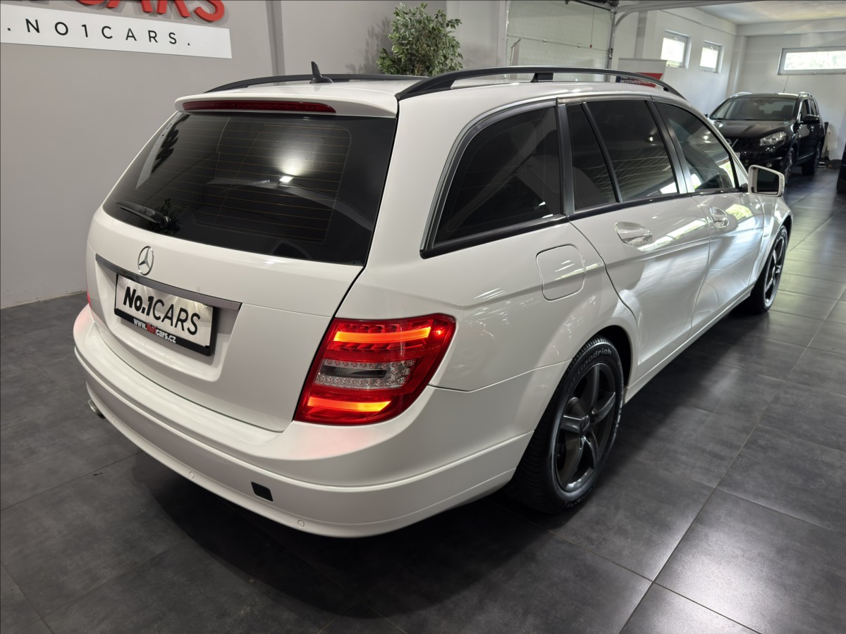 mercedes-benz-tridy-c-2-2-250cdi-4matic-avantgarde - 4