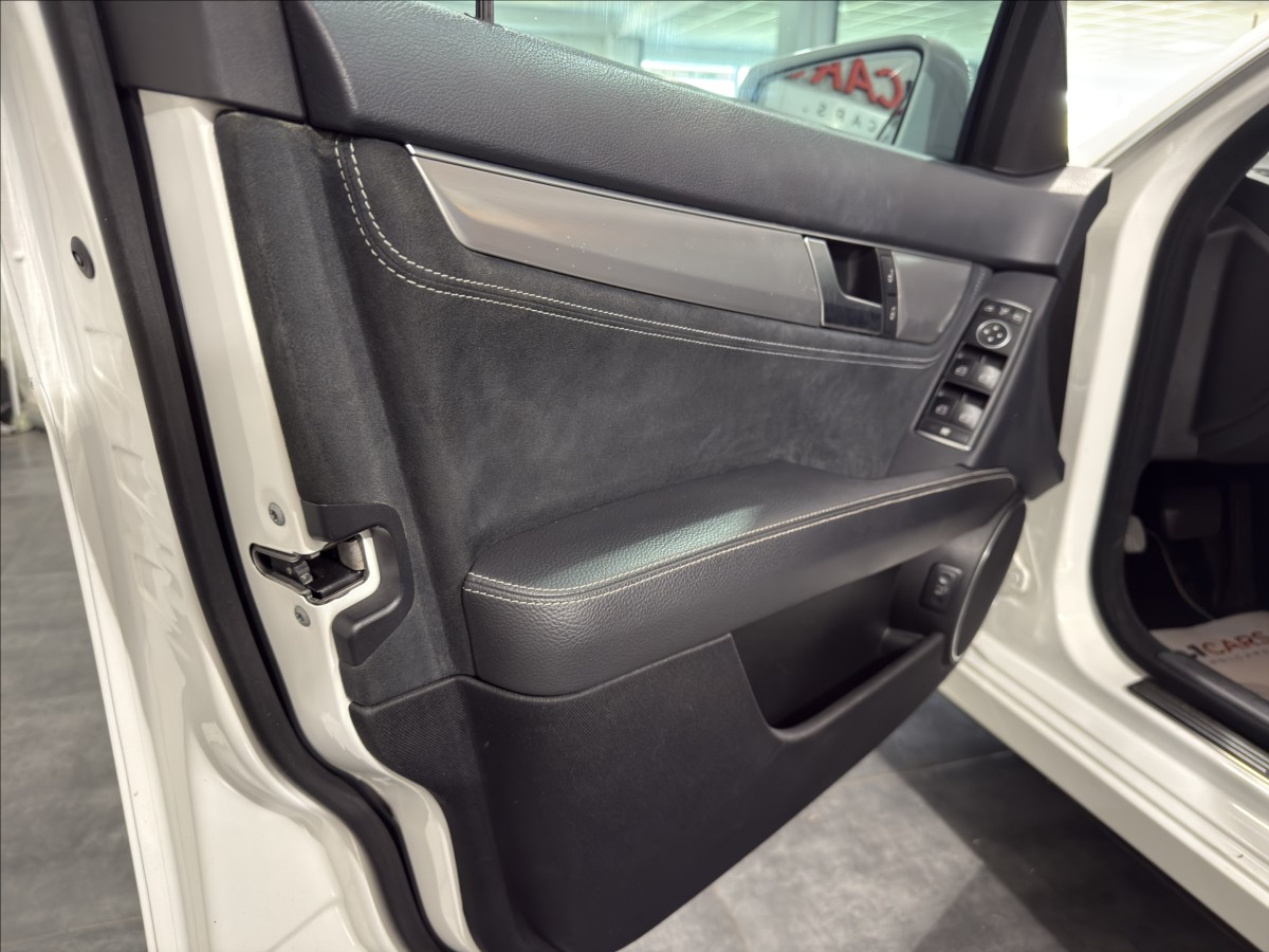 mercedes-benz-tridy-c-2-2-250cdi-4matic-avantgarde - 6