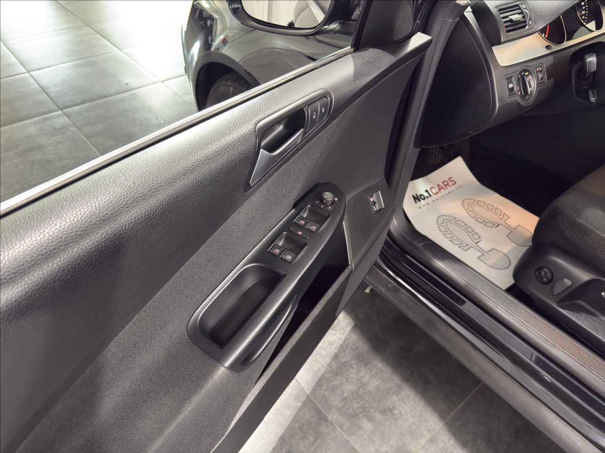volkswagen-passat-2-0-tdi-103kw-bez-koroze-top - 6