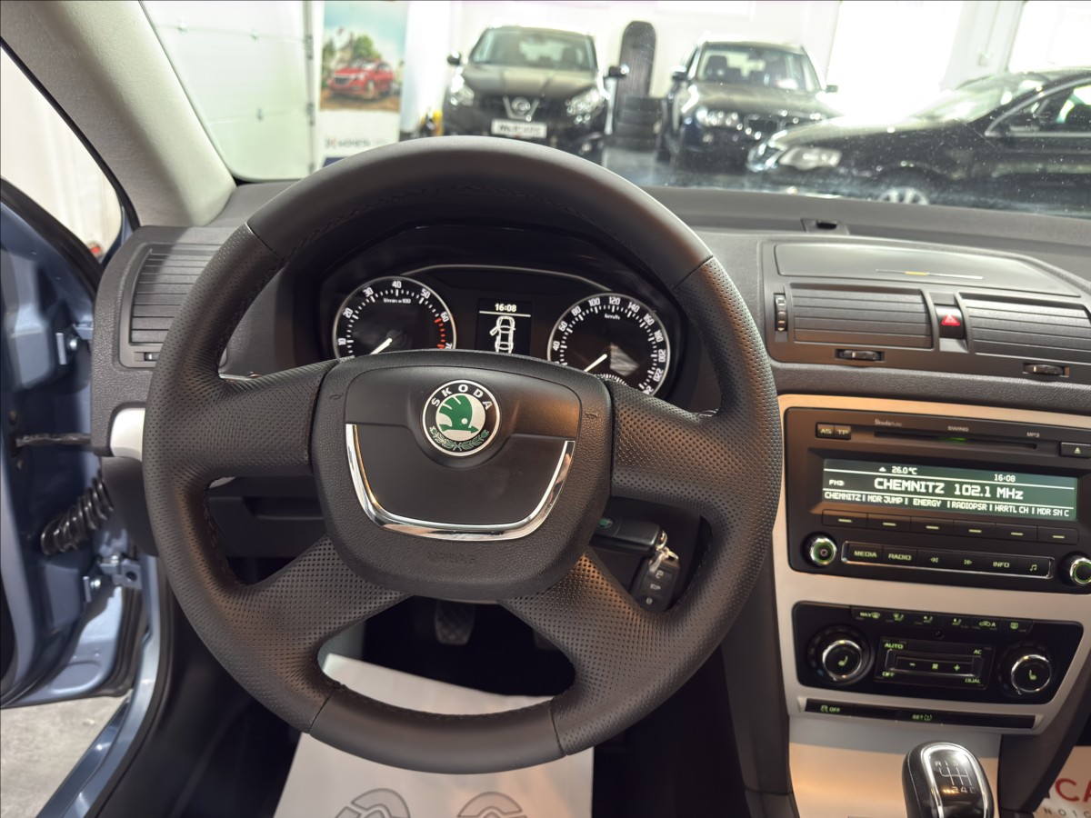 skoda-octavia-1-4-tsi-90kw-1-maj-family - 8