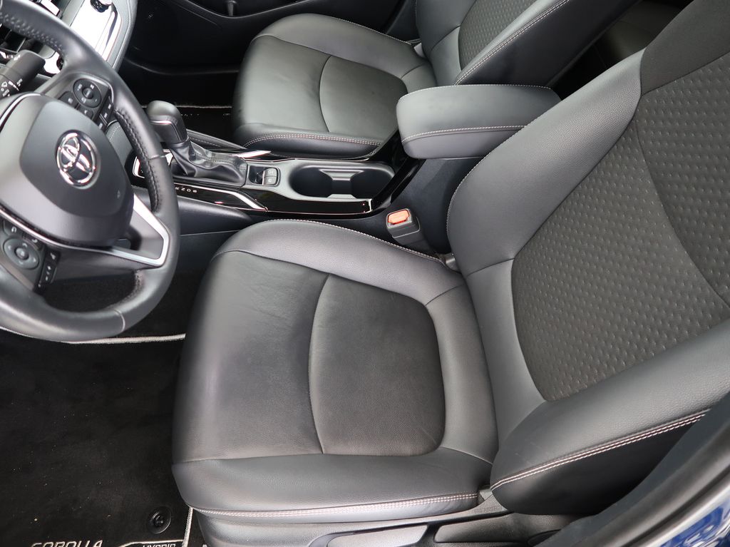 toyota-corolla-1-8-hybrid-executive-cz-1maj - 8