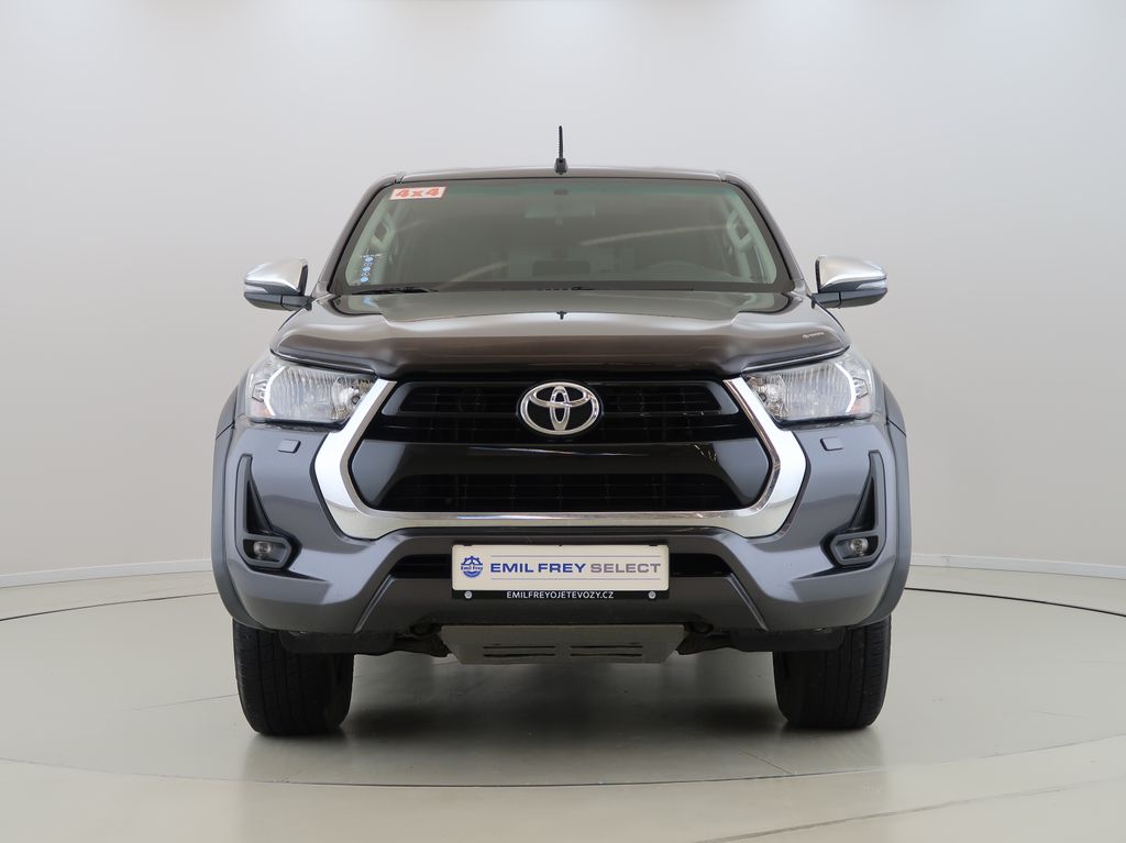 toyota-hilux-2-8-d-4d-doublecab-4x4-cz-1maj - 1
