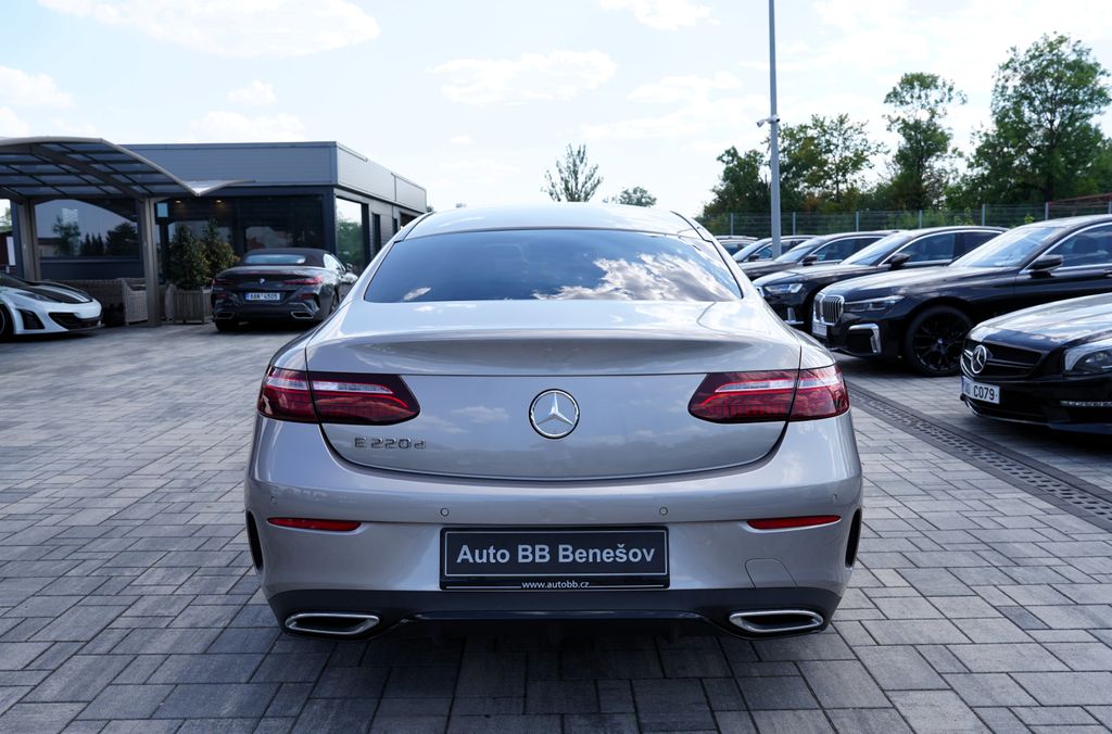 mercedes-benz-tridy-e-e-220d-amg-avantgarde-195-ps - 4