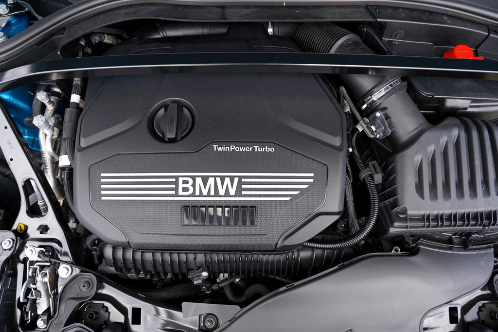 bmw-rada-2-220i-gran-coupe-mpaket-195ps - 9