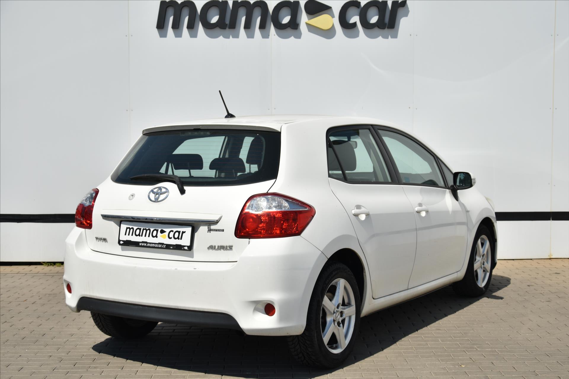 toyota-auris-1-6-vvti-97kw-cr - 1