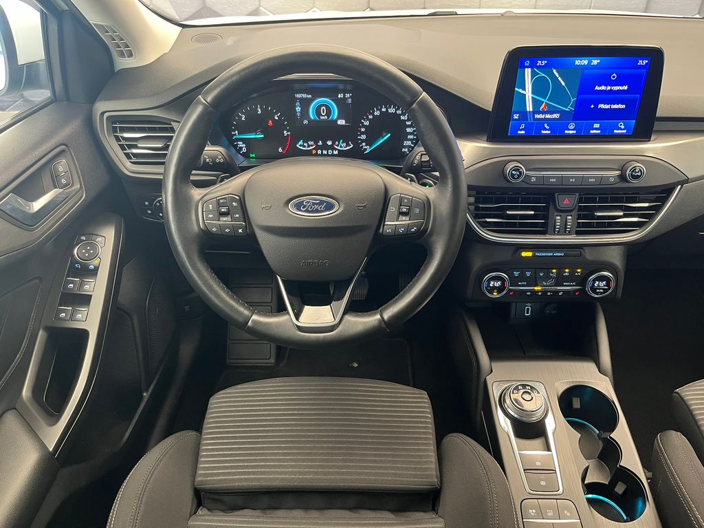 ford-focus-2-0-eb-titanium-led - 6