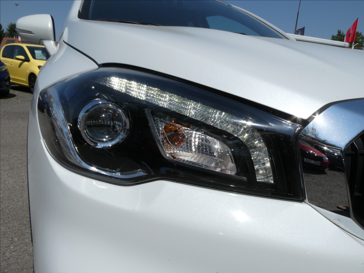 suzuki-sx4-s-cross-1-4-boosterjet-4x4-hybrid-2xkola - 4