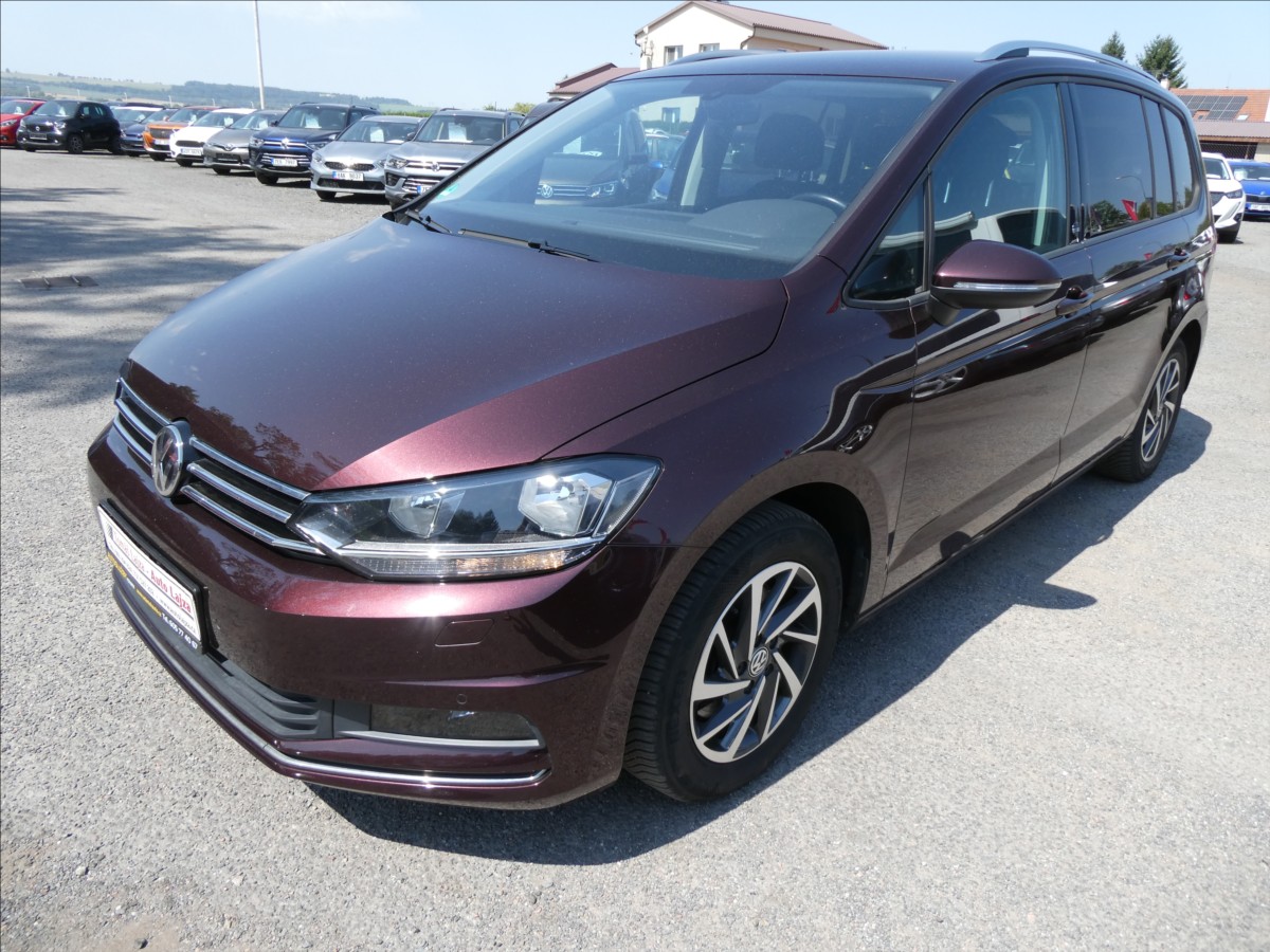 volkswagen-touran-1-4-tsi-110kw-dsg-navi-zaves - 4