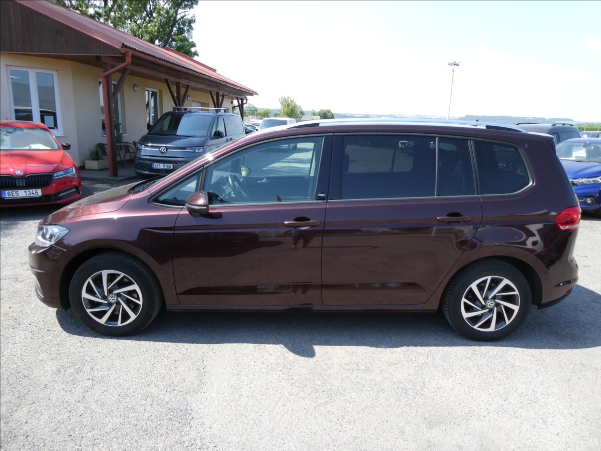 volkswagen-touran-1-4-tsi-110kw-dsg-navi-zaves - 5