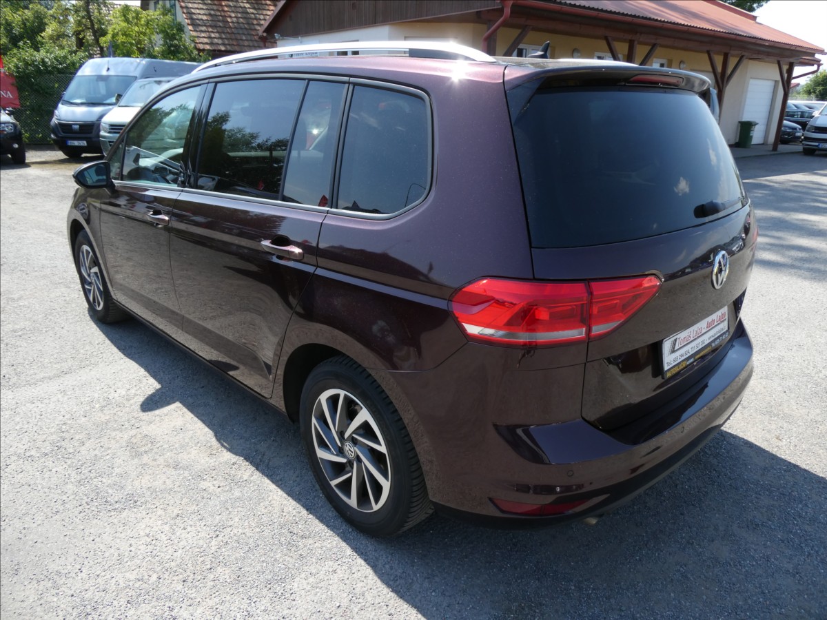 volkswagen-touran-1-4-tsi-110kw-dsg-navi-zaves - 6