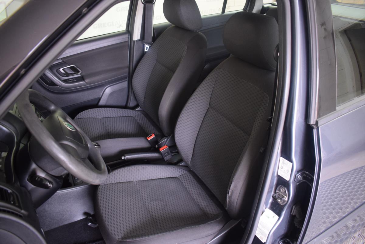skoda-fabia-1-2-tsi-1-majitel-super-stav - 8