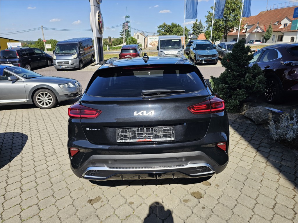 kia-xceed-xceed-cd-1-6-t-gdi-gpf-7dct-exclusive-110-kw - 3