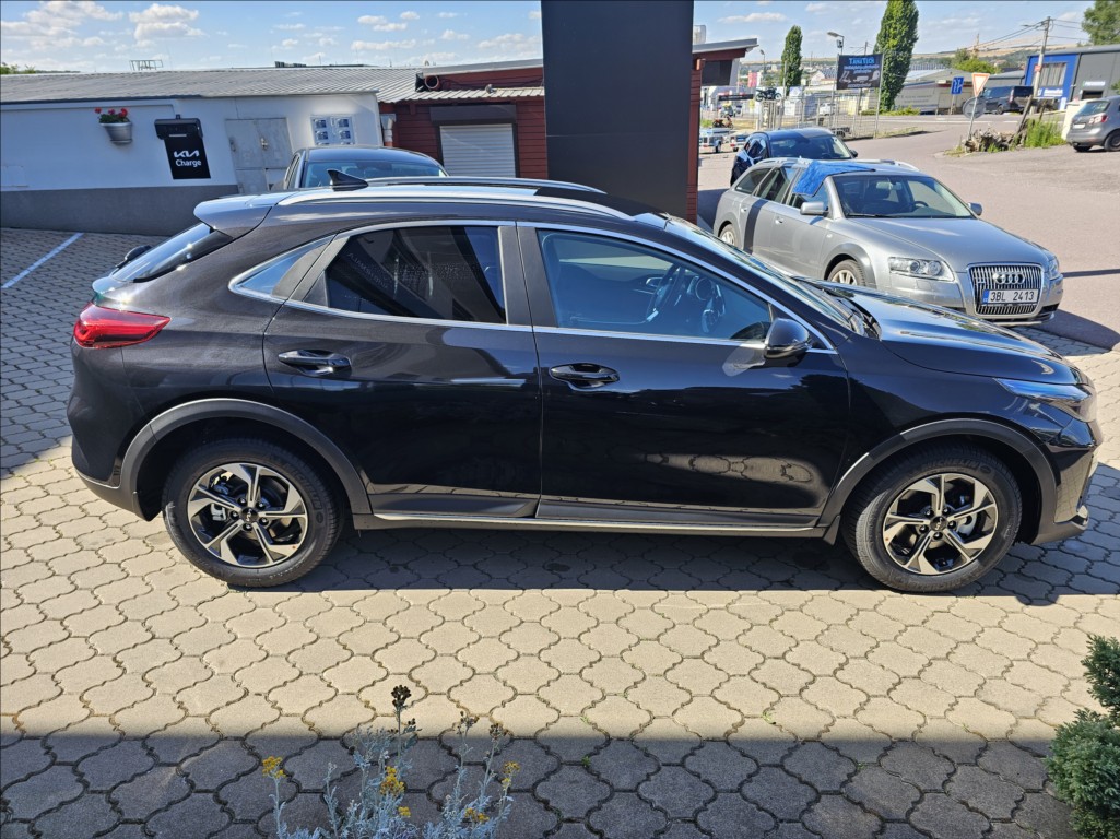 kia-xceed-xceed-cd-1-6-t-gdi-gpf-7dct-exclusive-110-kw - 6