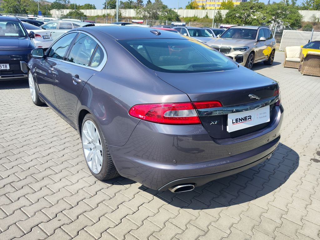 jaguar-xf-3-0-202kw-v6 - 6