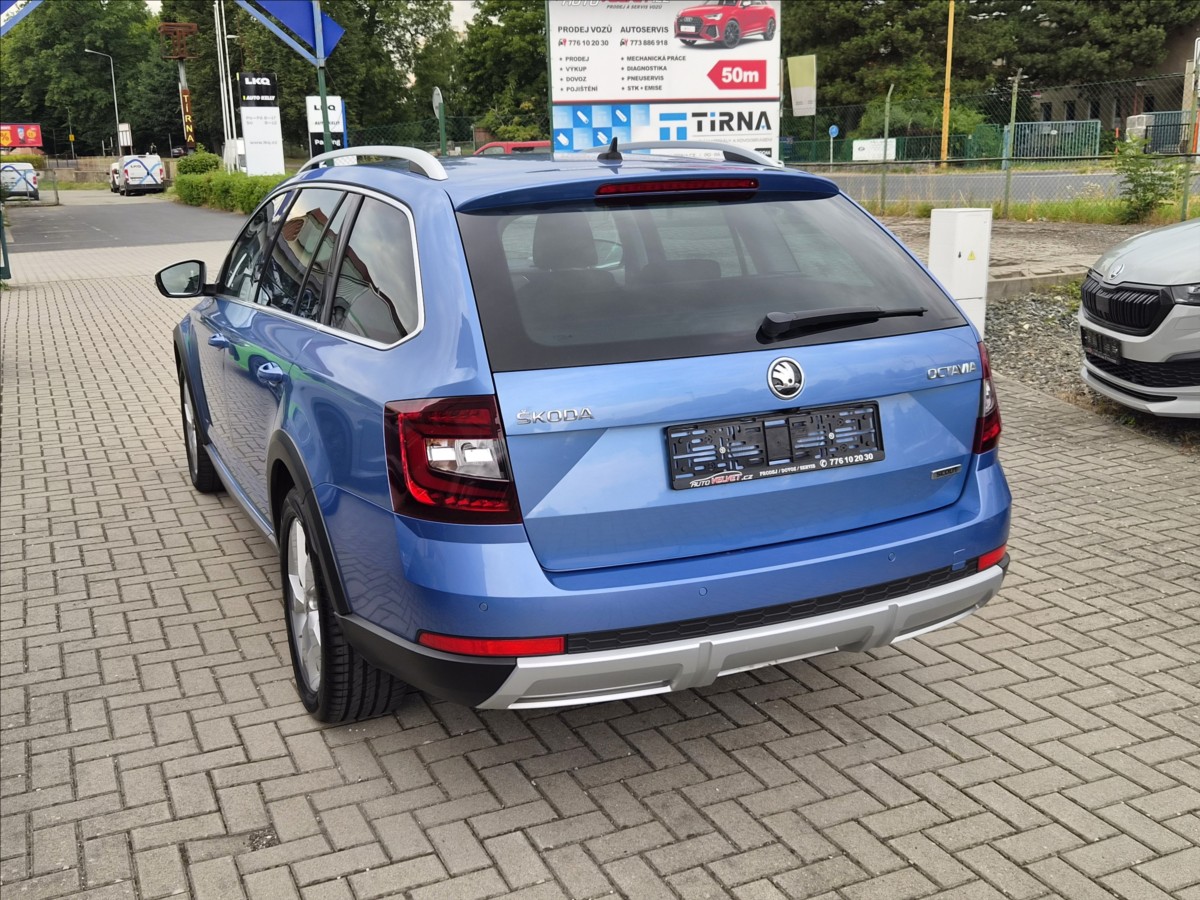 skoda-octavia-2-0-tdi-scout-webasto-kamera-tazne - 1