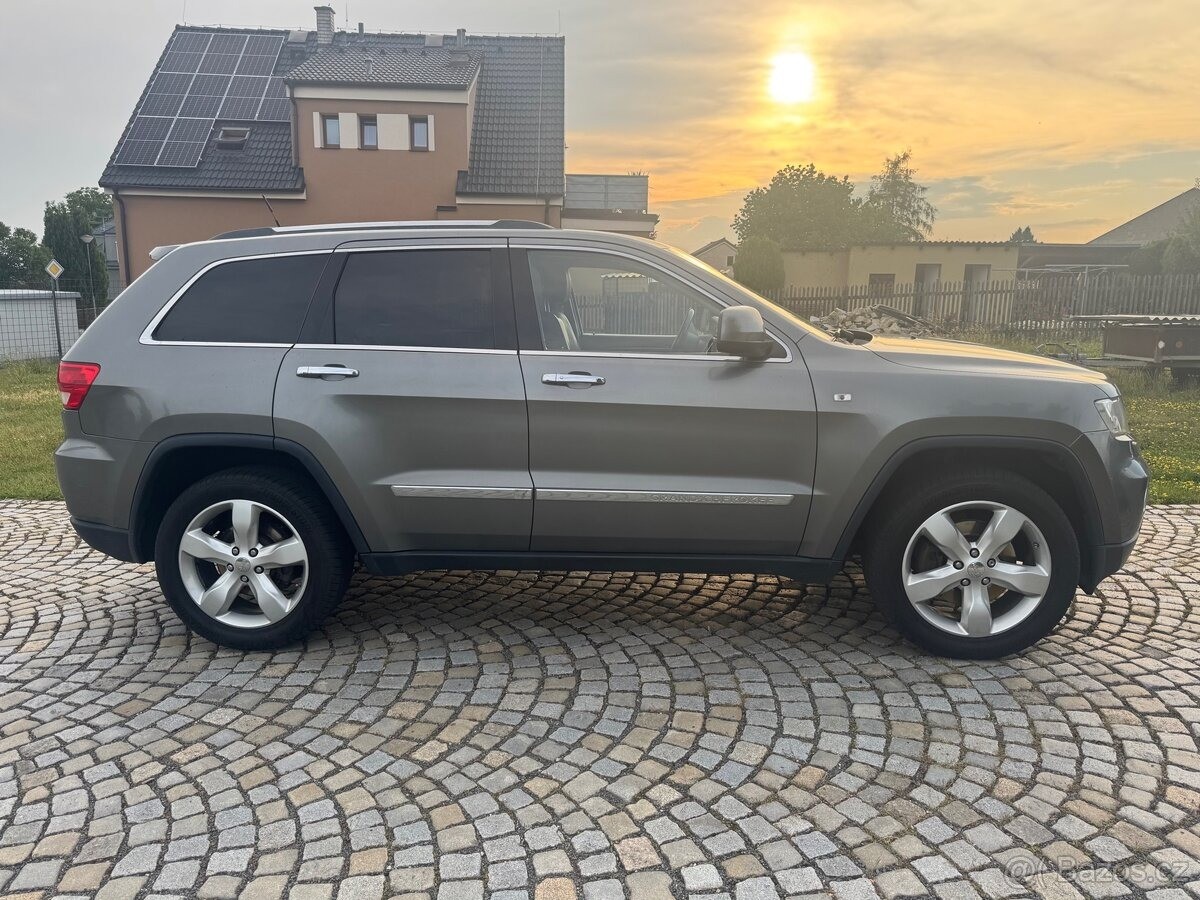 jeep-grand-cherokee-3-0-overland-summit-crd-177-kw-rok - 4