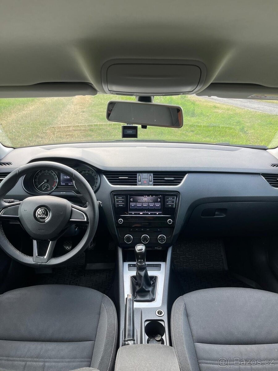 skoda-octavia-1-6-tdi-2020 - 3